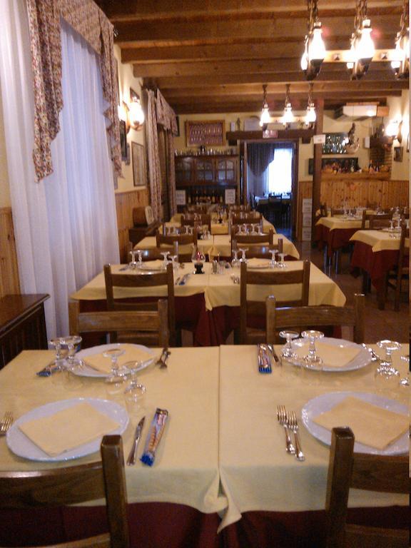 Locanda-Trattoria Al Rio Cinto Euganeo Екстериор снимка